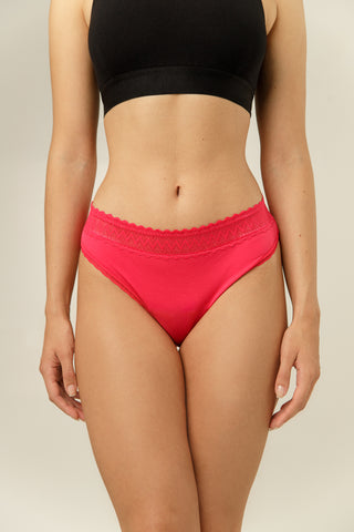 Bikini-model menstruatiebroekje met kant VIVA MAGENTA